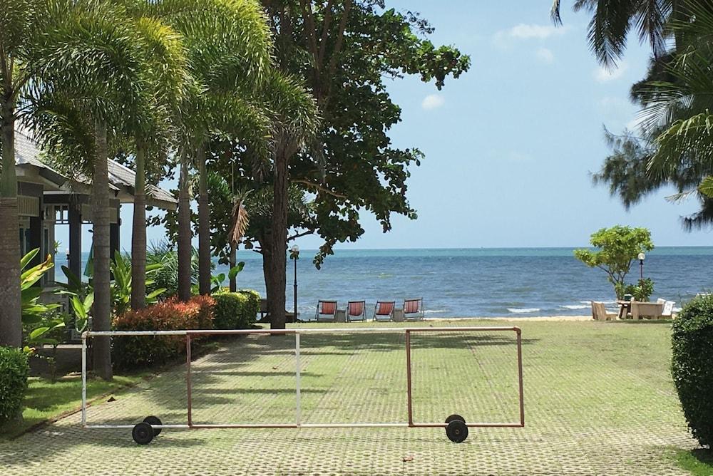 Ban Krut Resort Exterior photo